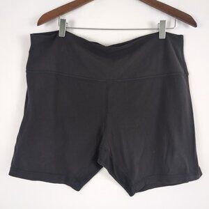 Lululemon Women's Black Biker Shorts Athletic Sporty Comfy, US 18